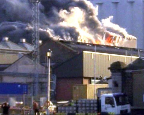 Guinness brewery employees keep brewing ale despite fire - Sputnik International
