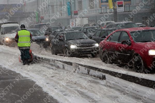 Heavy snow covers Moscow Heavy snow covers Moscow - Sputnik International