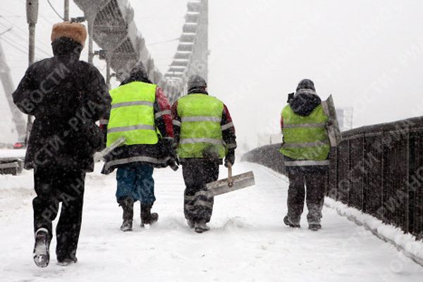 Heavy snow covers Moscow Heavy snow covers Moscow - Sputnik International