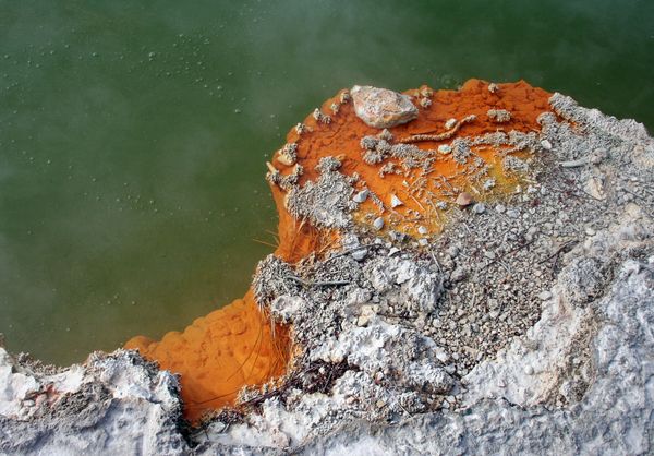 “Artist’s palette” and “The Champagne Pool”: Wai-O-Tapu Thermal Wonderland - Sputnik International