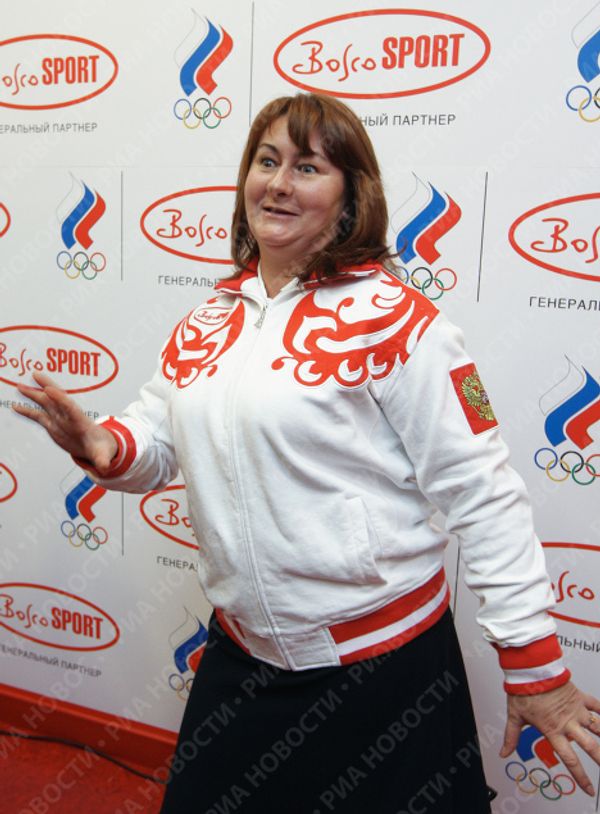 Russian star athletes receive Olympic outfits Russian star athletes receive Olympic outfits - Sputnik International