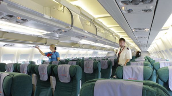 The suspect was then subdued and restrained by the passengers and flight crew. - Sputnik International