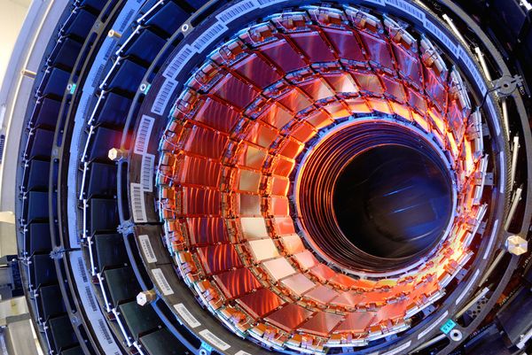 Collider  - Sputnik International