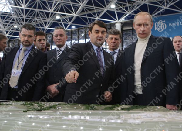 Vladimir Putin inspects Sochi Olympic facilities - Sputnik International