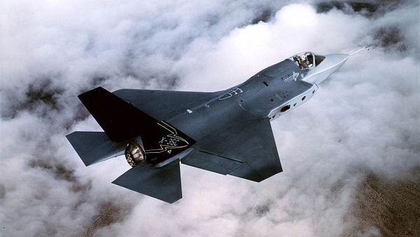  F-35  - Sputnik International