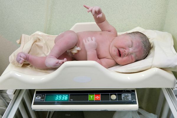 Baby boy in Tajikistan named in honor of hydroelectric dam  - Sputnik International