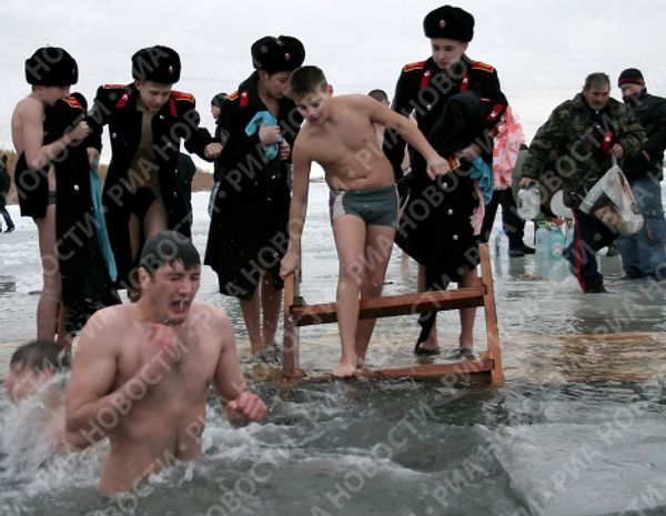Epiphany bathing Epiphany bathing - Sputnik International