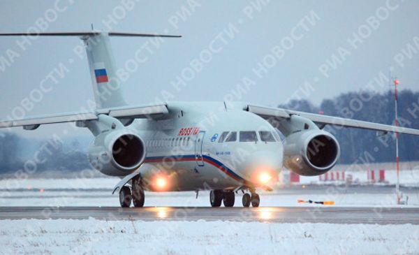 Vladimir Putin visits aircraft construction plant Vladimir Putin visits aircraft construction plant - Sputnik International