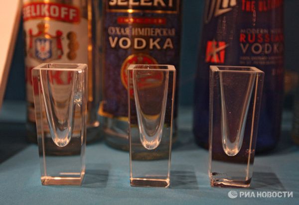 Glasses, bottles and other exhibits of the Vodka Museum Glasses, bottles and other exhibits of the Vodka Museum - Sputnik International