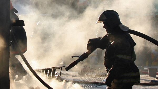 One dead in Moscow apartment blaze - Sputnik International