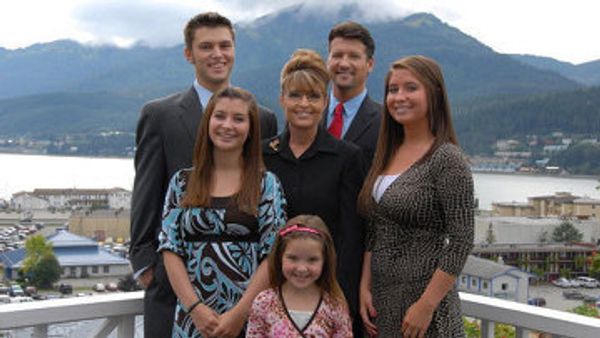  White House press secretary mocks Palin's palm notes  - Sputnik International