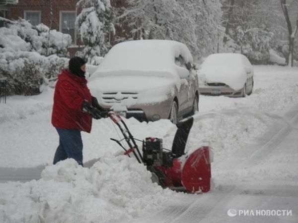 Heavy snowstorm batters New York - Sputnik International