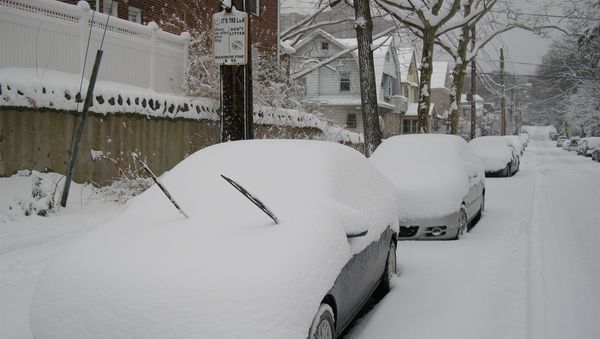Snowstorm Juno has led to public transport and flight disruptions in the United States, where states of emergency have been declared in seven states, ABC News reports. - Sputnik International