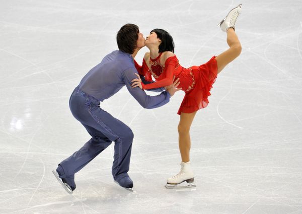 Yuko Kavaguti and Alexander Smirnov Yuko Kavaguti and Alexander Smirnov - Sputnik International