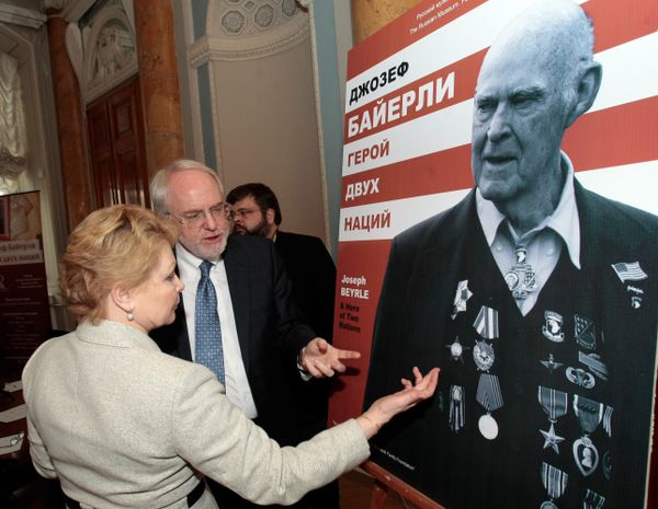Joseph Beyrle: the only U.S. soldier to fight for the Red Army - Sputnik International