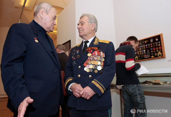 Joseph Beyrle: the only U.S. soldier to fight for the Red Army - Sputnik International