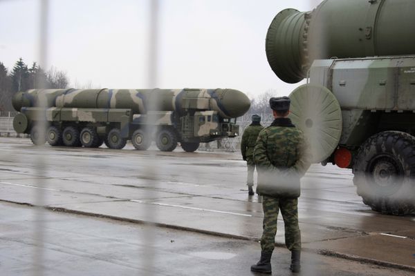 Topol (SS-25 Sickle) intercontinental ballistic missile (archive) - Sputnik International