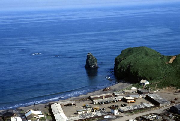 The expected height of waves to hit the regional coast is some 2 meters (6.6 feet). - Sputnik International