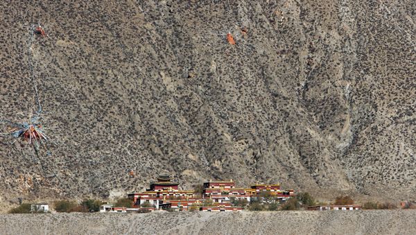 The truck carried a total of 35 people, who headed to the ancient Samye monastery in Tibet - Sputnik International
