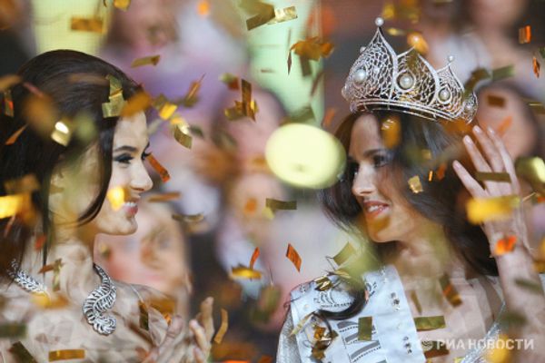 Russia's most beautiful girl and her rivals - Sputnik International
