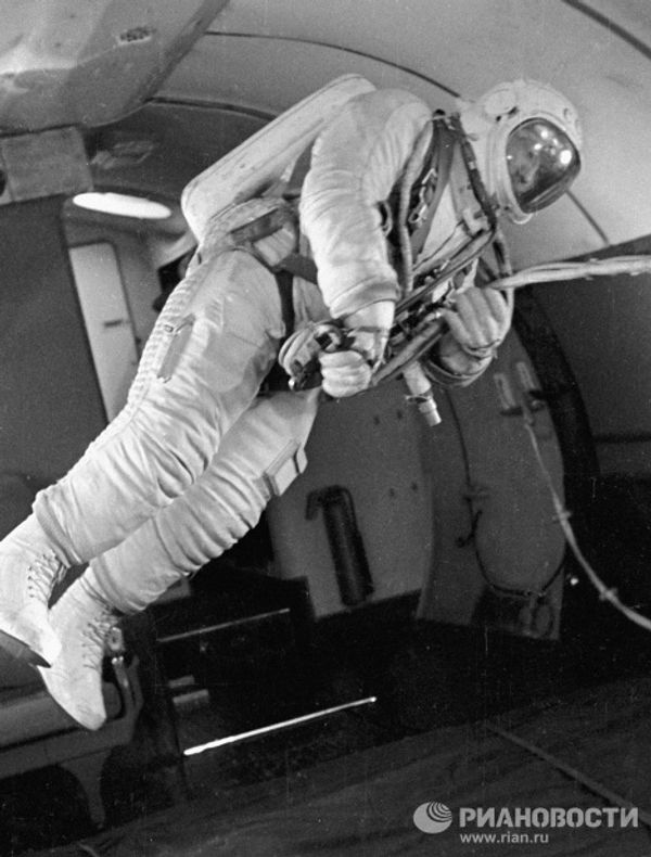 Alexei Leonov – the first person to walk in space - Sputnik International