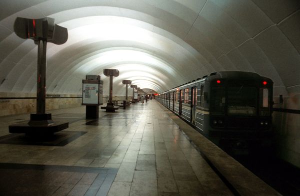 Smoke in Moscow subway forces evacuation of 600 passengers - Sputnik International