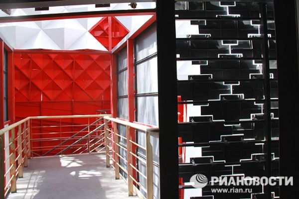 Construction of Russian EXPO 2010 pavilion in Shanghai - Sputnik International