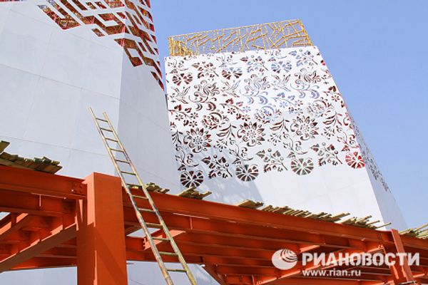 Construction of Russian EXPO 2010 pavilion in Shanghai - Sputnik International