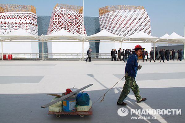Construction of Russian EXPO 2010 pavilion in Shanghai - Sputnik International