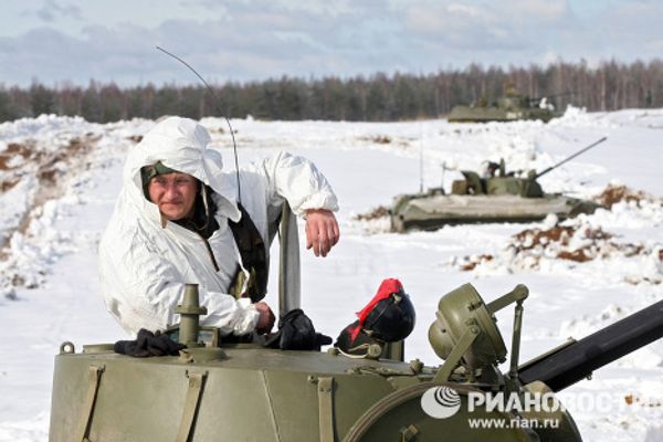 Manned vehicles dropped from planes - Sputnik International
