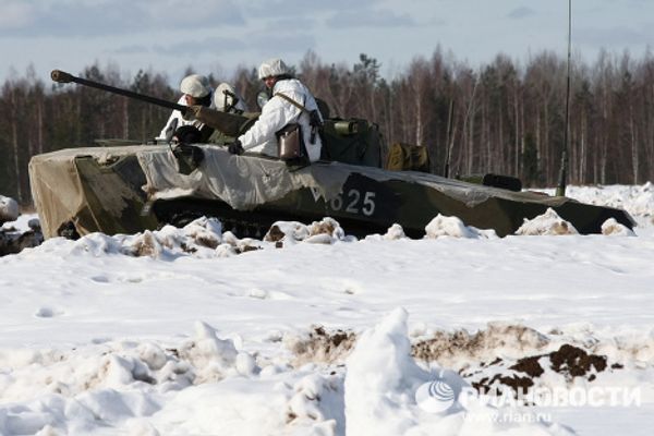 Manned vehicles dropped from planes - Sputnik International