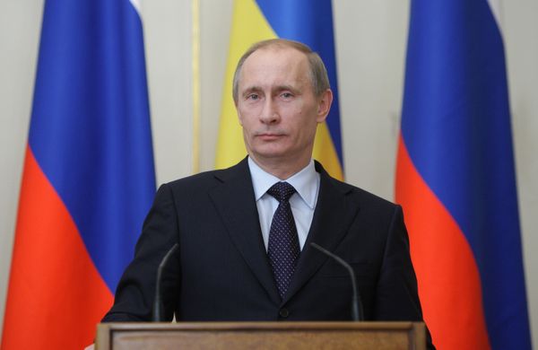 Russian Prime Minister Vladimir Putin meets with Ukrainian Prime Minister Mykola Azarov - Sputnik International