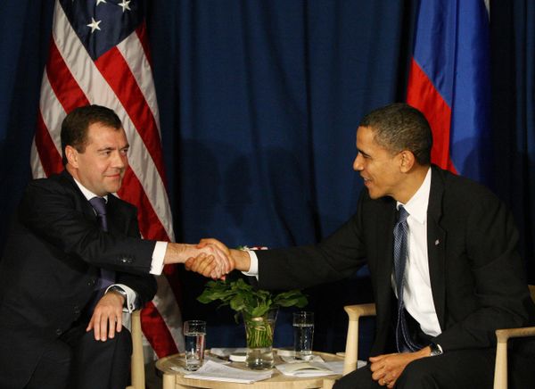 Russian, United States Presidents Dmitry Medvedev, Barack Obama respectively - Sputnik International