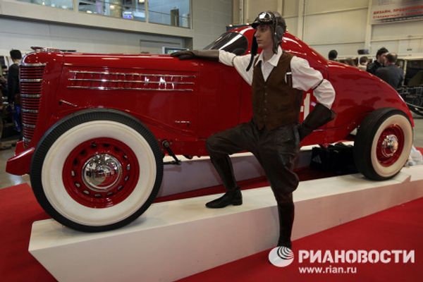 Vintage cars at Oldtimer Gallery exhibition in Moscow Vintage cars at Oldtimer Gallery exhibition in Moscow - Sputnik International