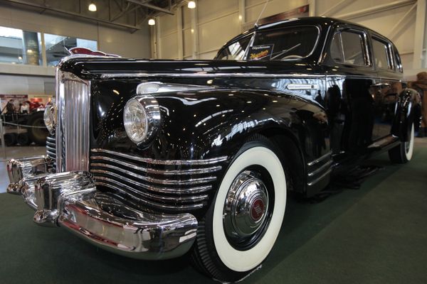 Vintage cars at Oldtimer Gallery exhibition in Moscow  - Sputnik International