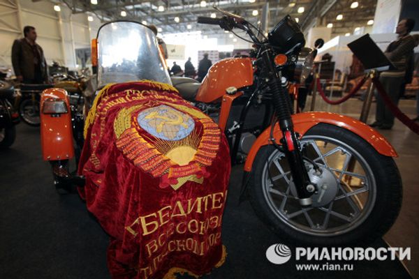 Vintage cars at Oldtimer Gallery exhibition in Moscow Vintage cars at Oldtimer Gallery exhibition in Moscow - Sputnik International