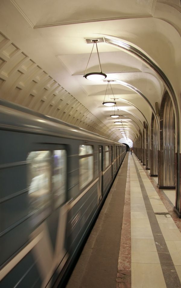 Second blast hits central Moscow metro system Second blast hits central Moscow metro system - Sputnik International