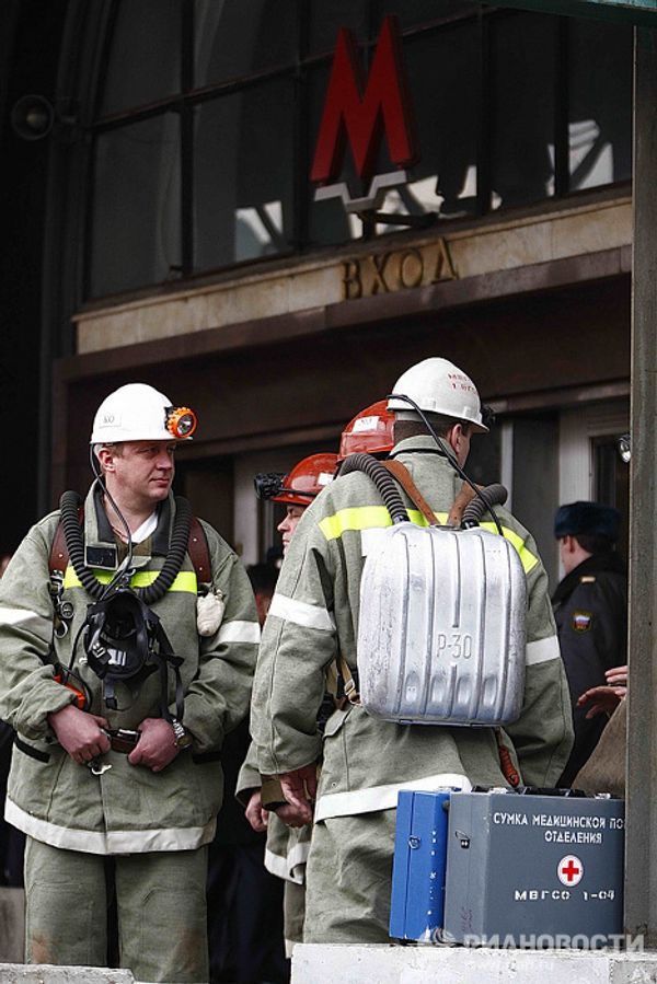 Deadly blast hits Moscow metro - Sputnik International
