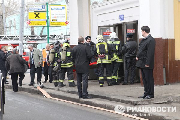 Deadly blast hits Moscow metro - Sputnik International