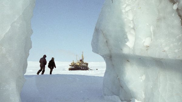  Russia seeks to extend border on Arctic continental shelf  - Sputnik International