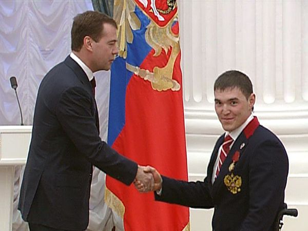 Russian president personally awards Paralympic winners in Kremlin Russian president personally awards Paralympic winners in Kremlin - Sputnik International