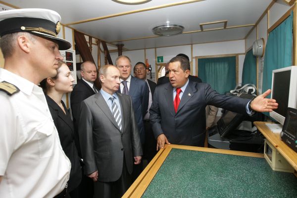 Russia ready to loan $2.2 bln to Venezuela Russia ready to loan $2.2 bln to Venezuela - Sputnik International