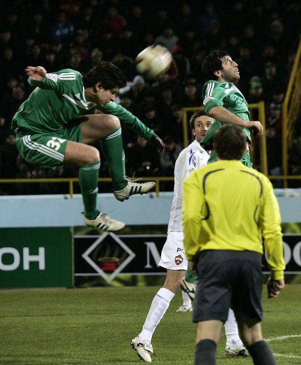 Anzhi leap up Russian league with first win - Sputnik International