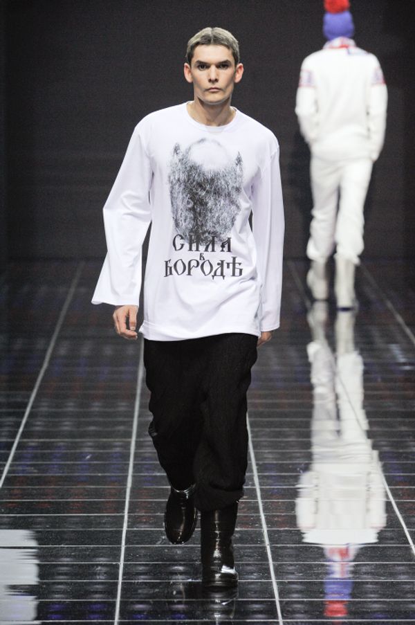 Russian designer says fashion can unite nation  - Sputnik International