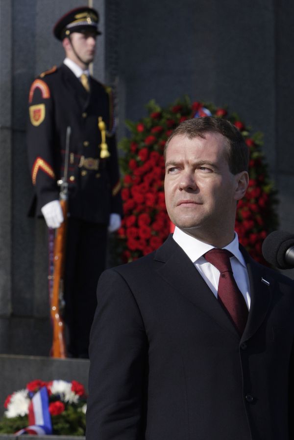 Dmitry Medvedev - Sputnik International