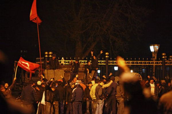 Riots in the Kyrgyz capital Riots in the Kyrgyz capital - Sputnik International
