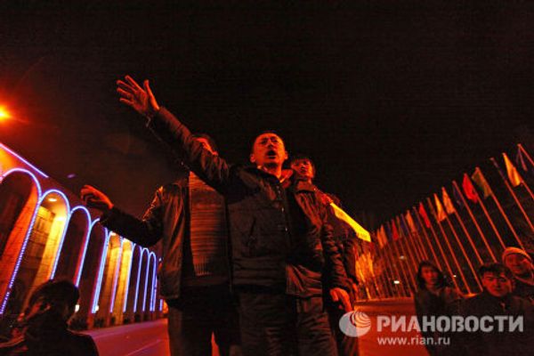 Riots in the Kyrgyz capital Riots in the Kyrgyz capital - Sputnik International