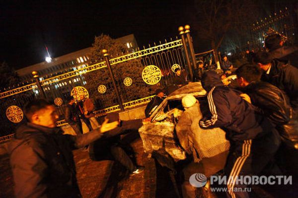Riots in the Kyrgyz capital Riots in the Kyrgyz capital - Sputnik International