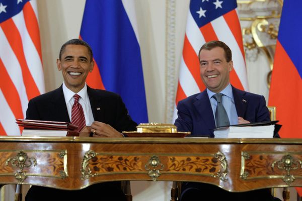Obama and Dmitry Medvedev signed the new arms cuts deal on April 8 in Prague Obama and Dmitry Medvedev signed the new arms cuts deal on April 8 in Prague - Sputnik International