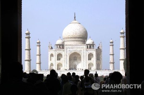 Taj Mahal. A white marble mystery on the Yamuna River Taj Mahal. A white marble mystery on the Yamuna River - Sputnik International